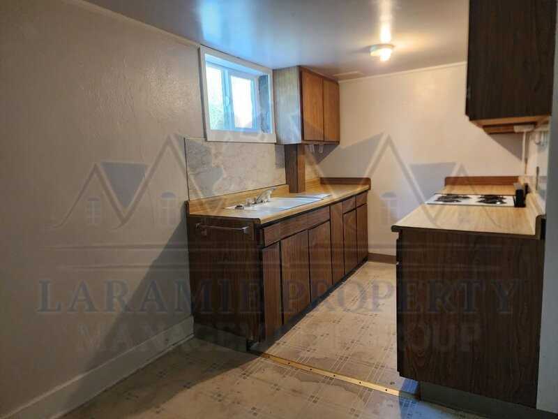 358 N 5th St #B - Photo 5 of 8