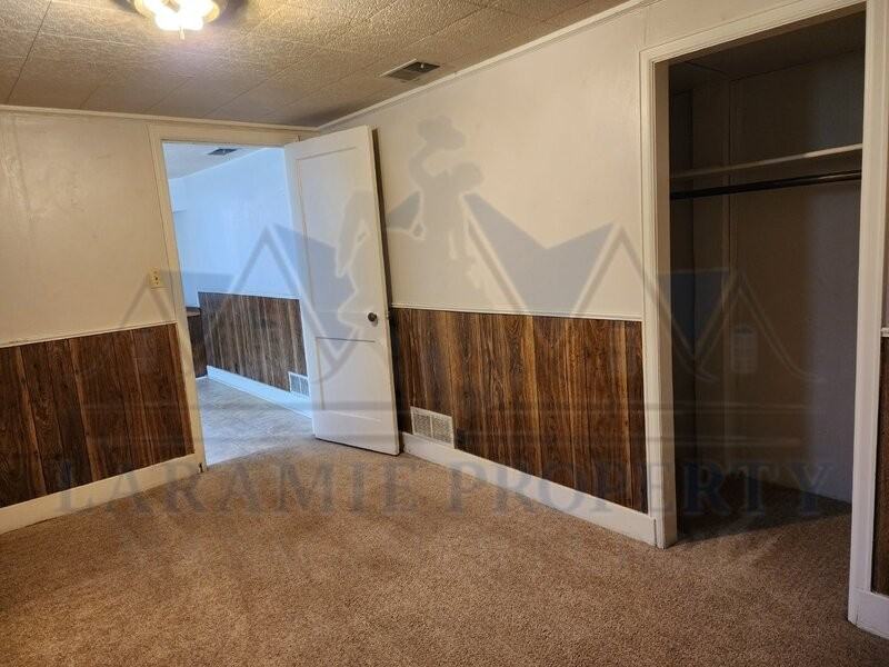 358 N 5th St #B - Photo 7 of 8