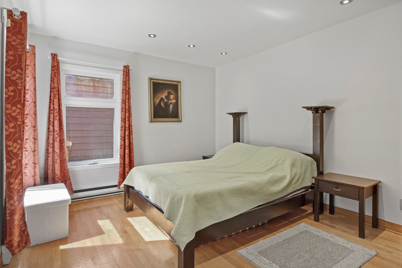 1900 Rue Plessis - Photo 3 of 17