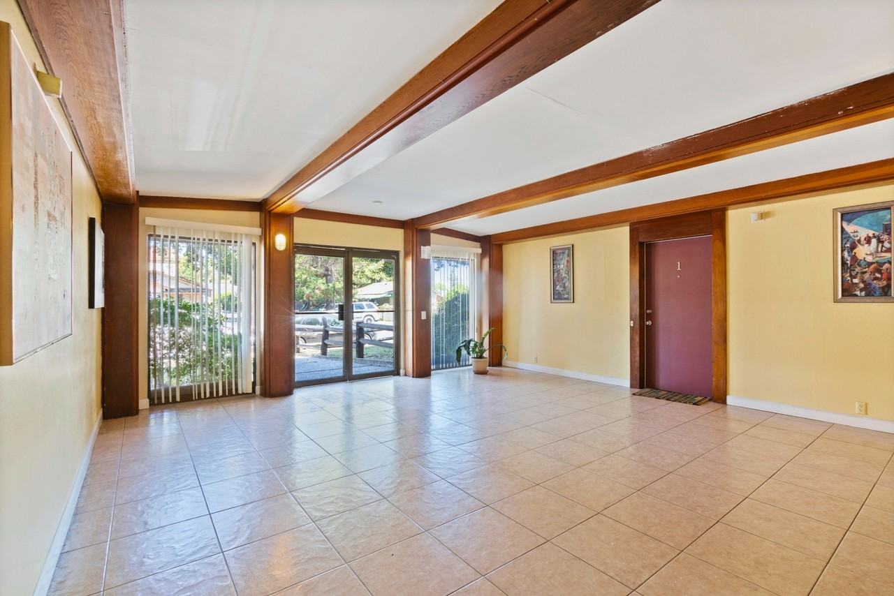 348 4th ave - Photo 3 of 10