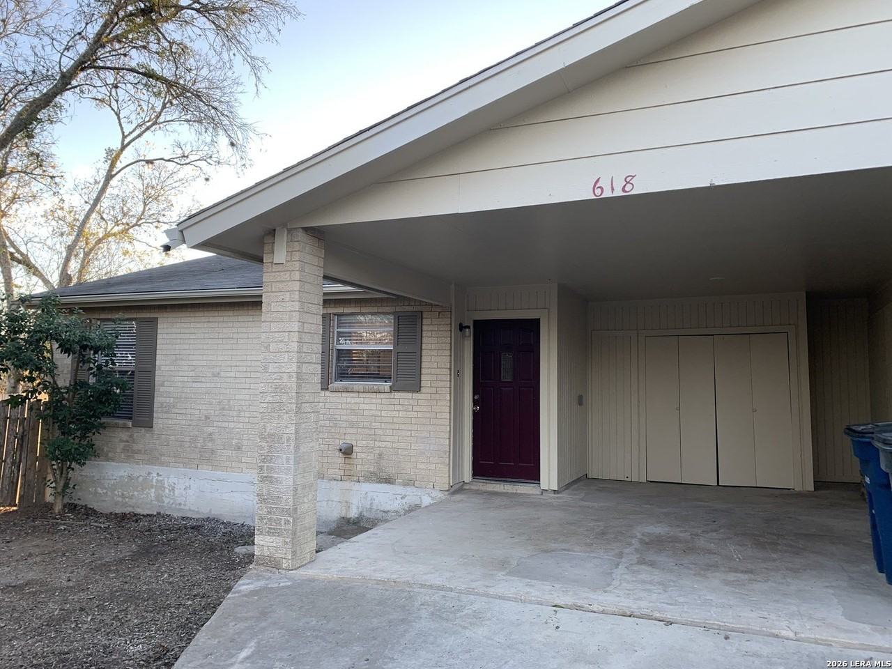 618 Gode Ln - Photo 2 of 26