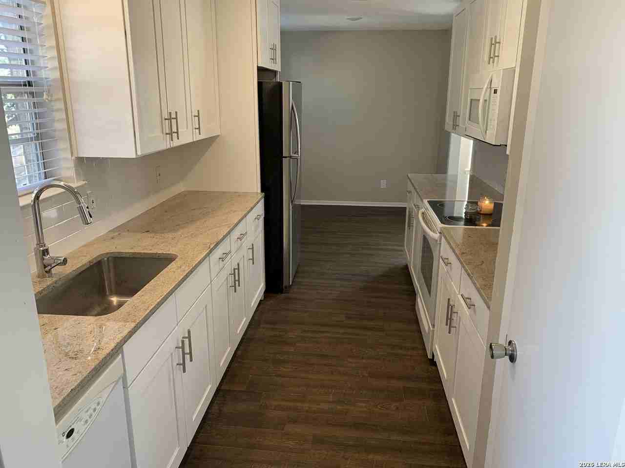 618 Gode Ln - Photo 3 of 26