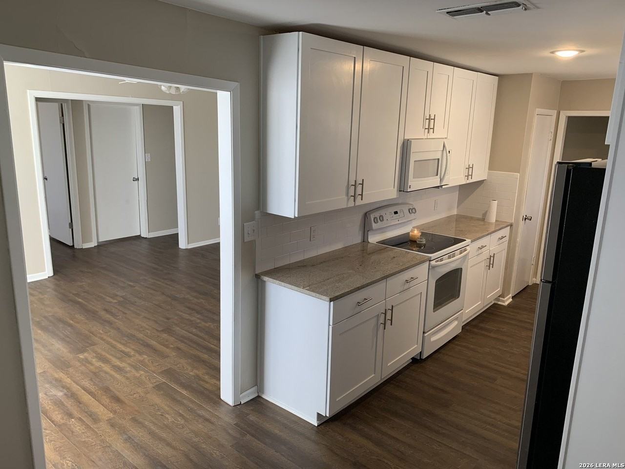 618 Gode Ln - Photo 4 of 26