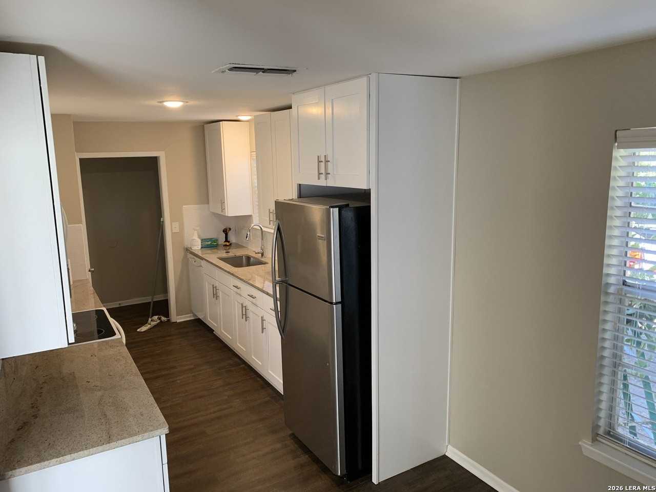 618 Gode Ln - Photo 5 of 26