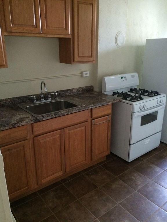 Potomac Ave - Photo 3 of 7