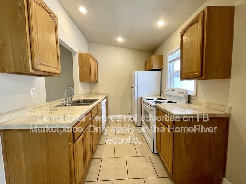 2878 Whitney Rd #A - Photo 3 of 20