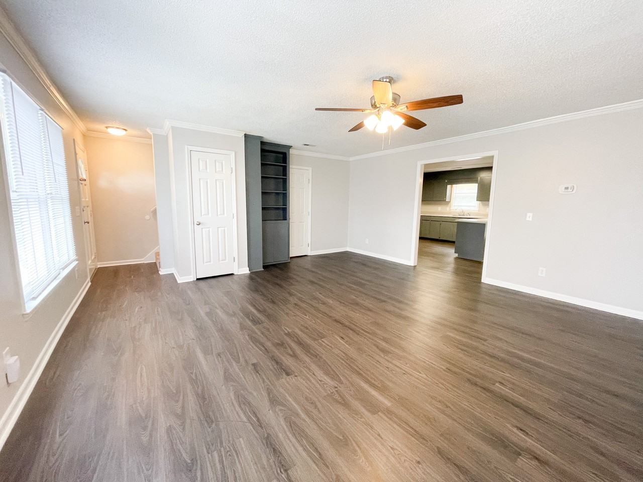 1511 Kathleen - Photo 3 of 19