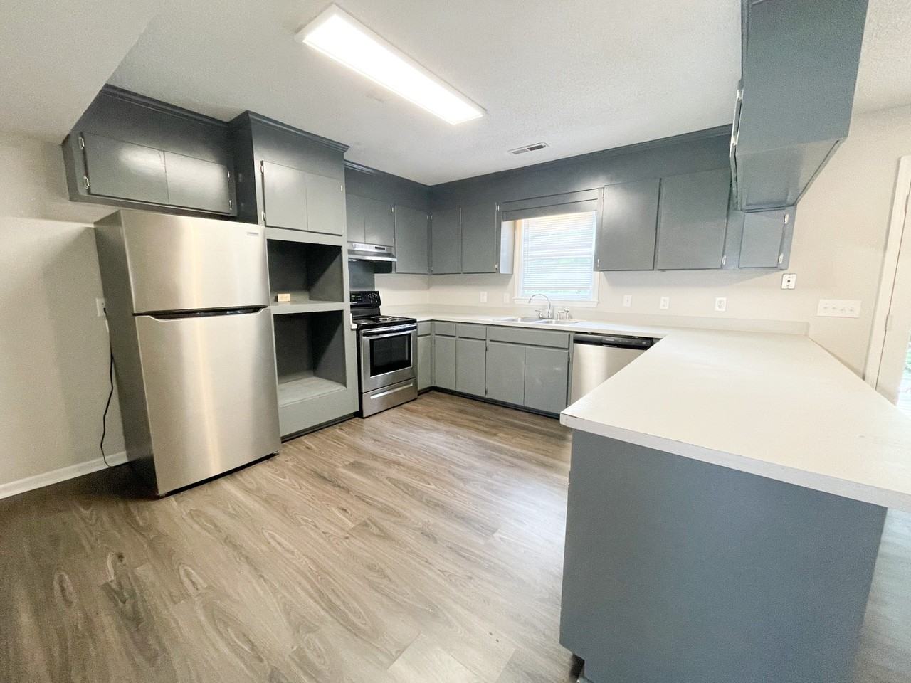1511 Kathleen - Photo 6 of 19