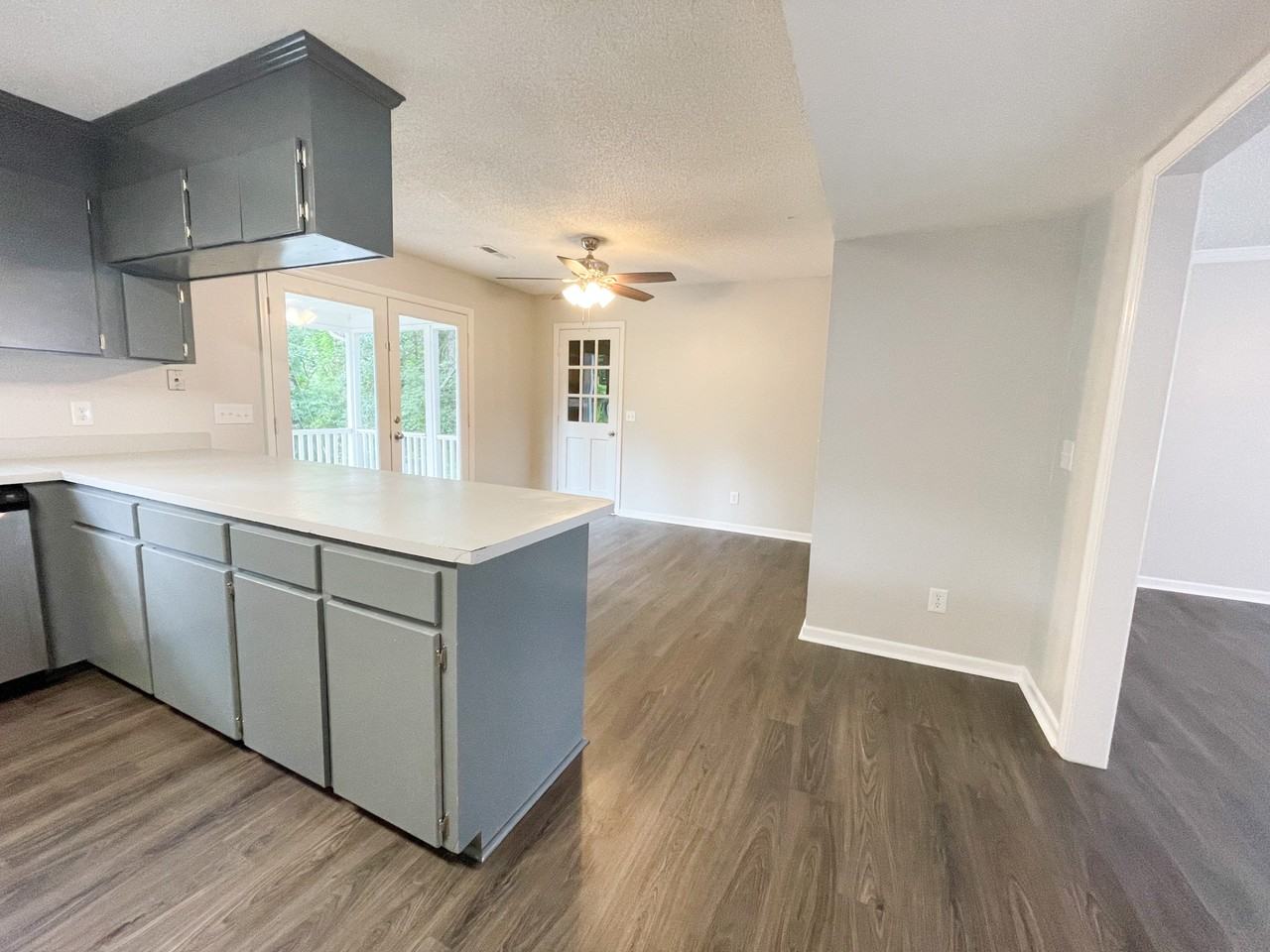 1511 Kathleen - Photo 7 of 19