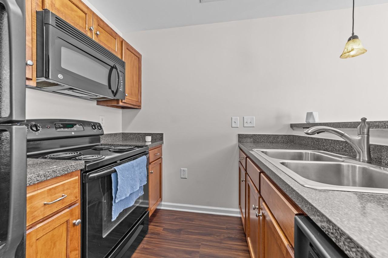 Sherwood Street Townhomes - Photo 7 of 24