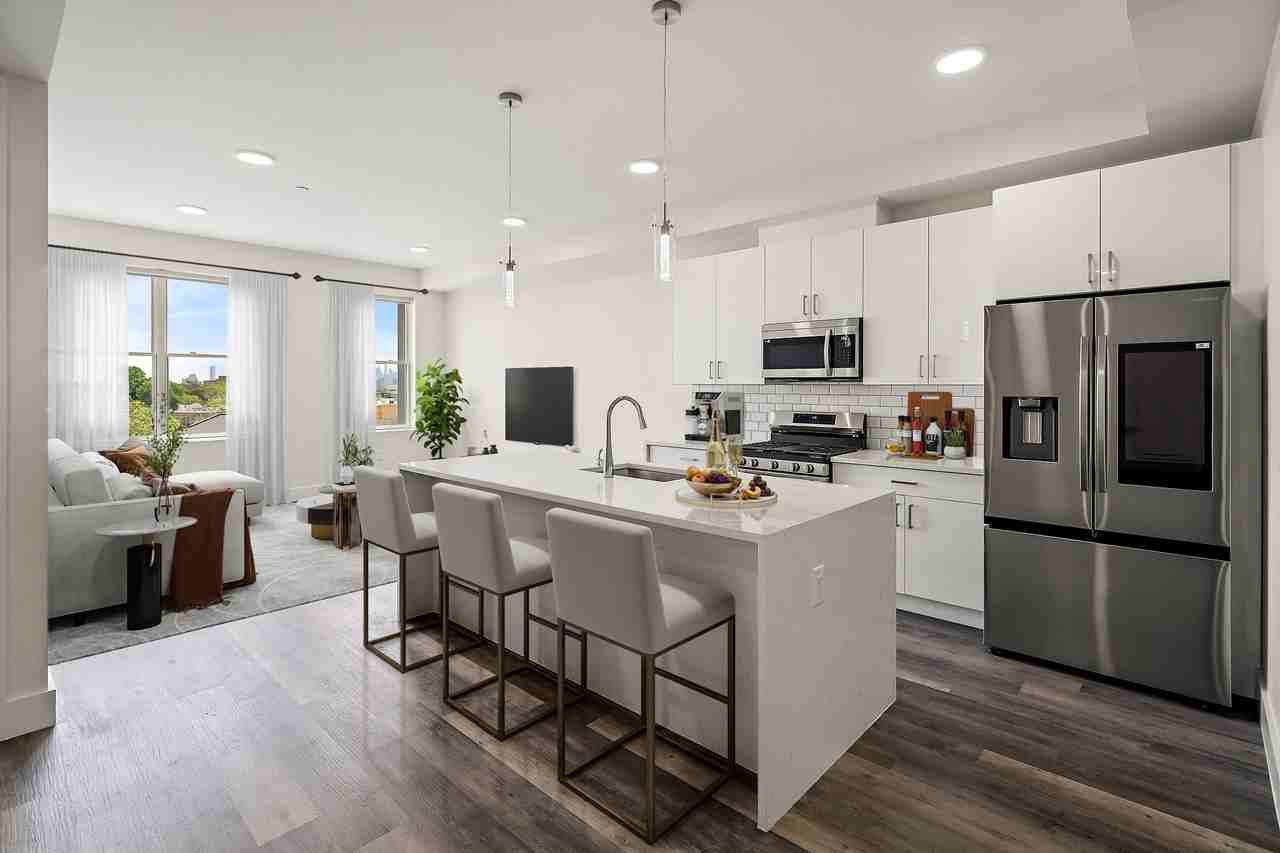 3443 John F. Kennedy Boulevard - Photo 5 of 34