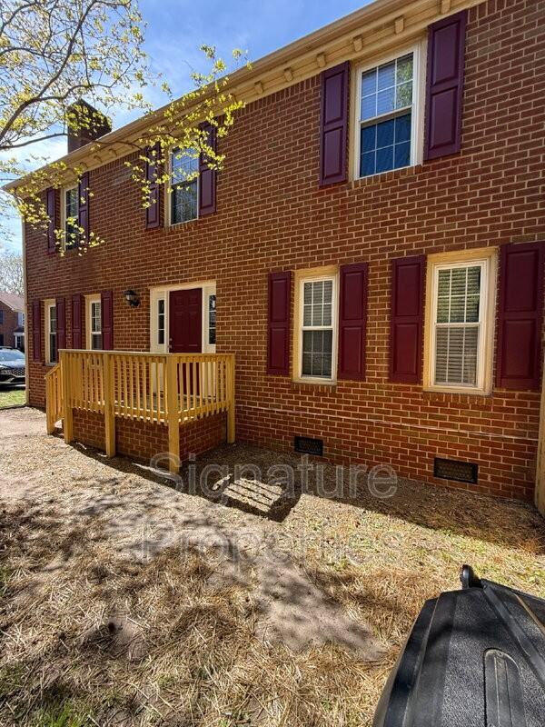 508 Mulligan Dr - Photo 2 of 25