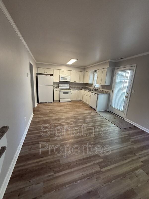 508 Mulligan Dr - Photo 3 of 25