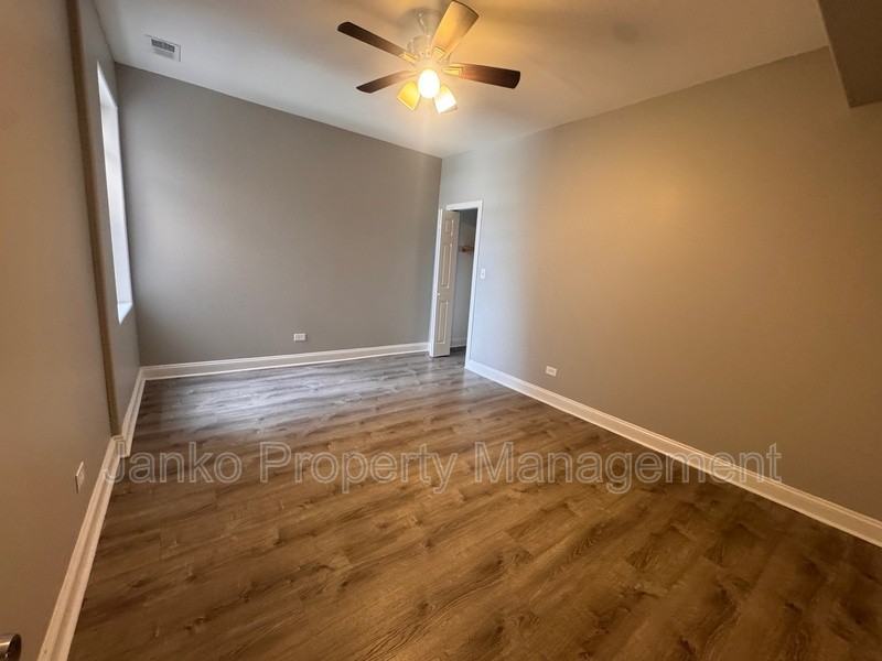 525 N Homan Ave #2S - Photo 6 of 9