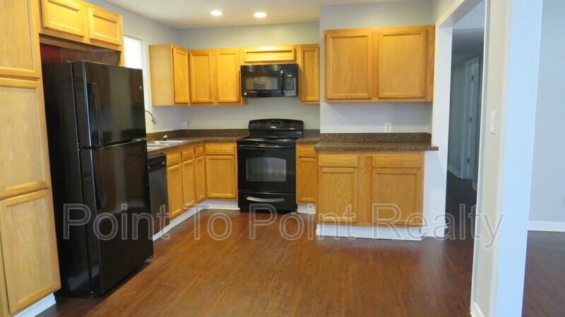 1647 Dibble Cir E - Photo 4 of 15