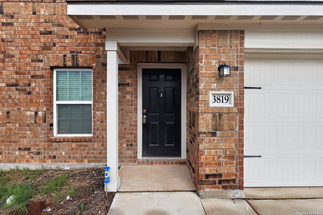 3819 Leighton Hbr - Photo 2 of 22