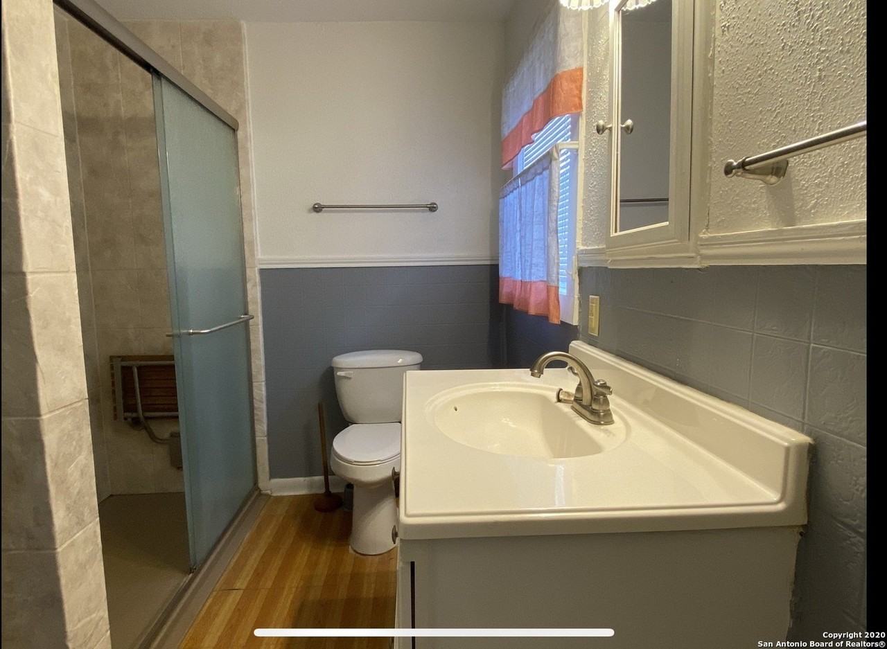 1130 Sims Ave - Photo 4 of 11