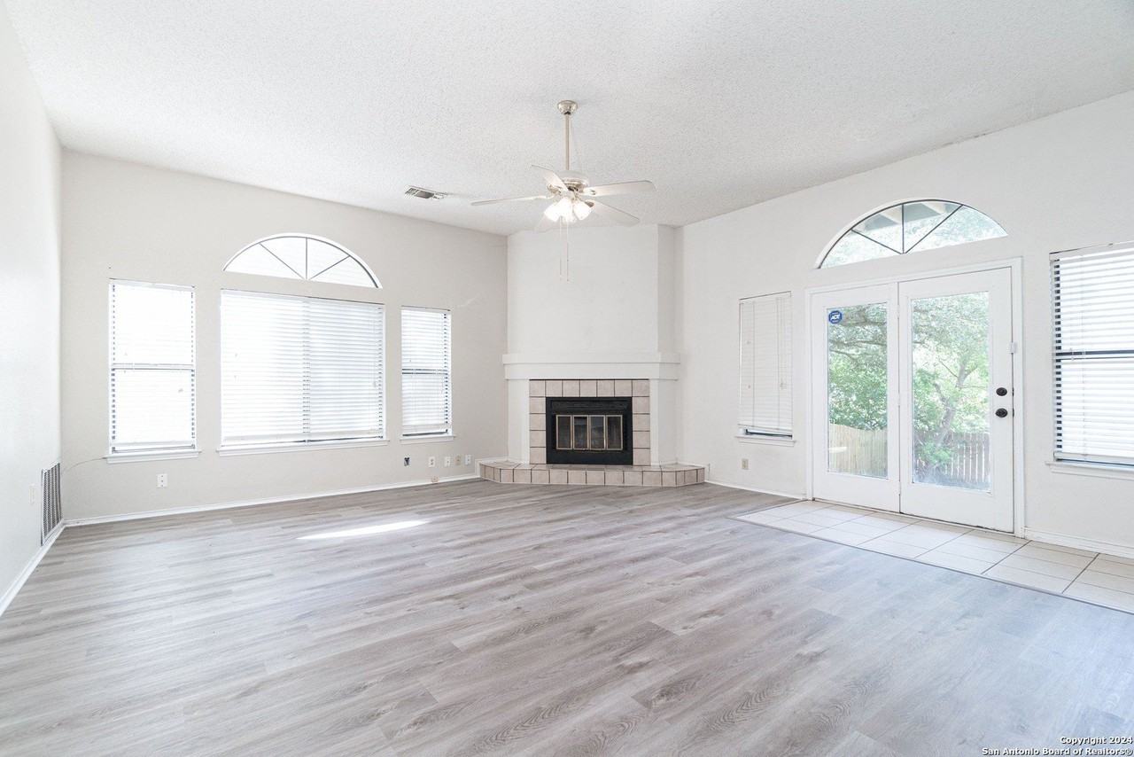 9808 Delta Ridge Dr - Photo 5 of 50