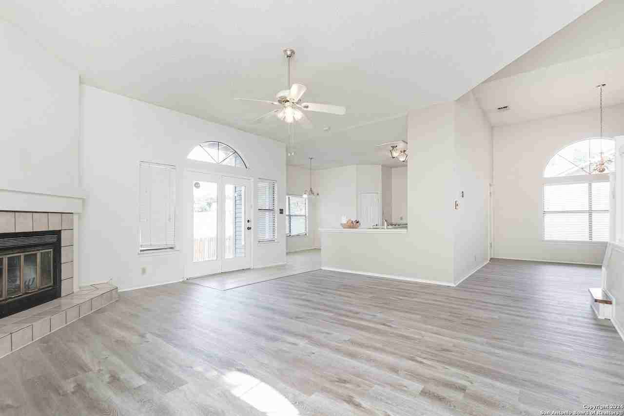 9808 Delta Ridge Dr - Photo 6 of 50