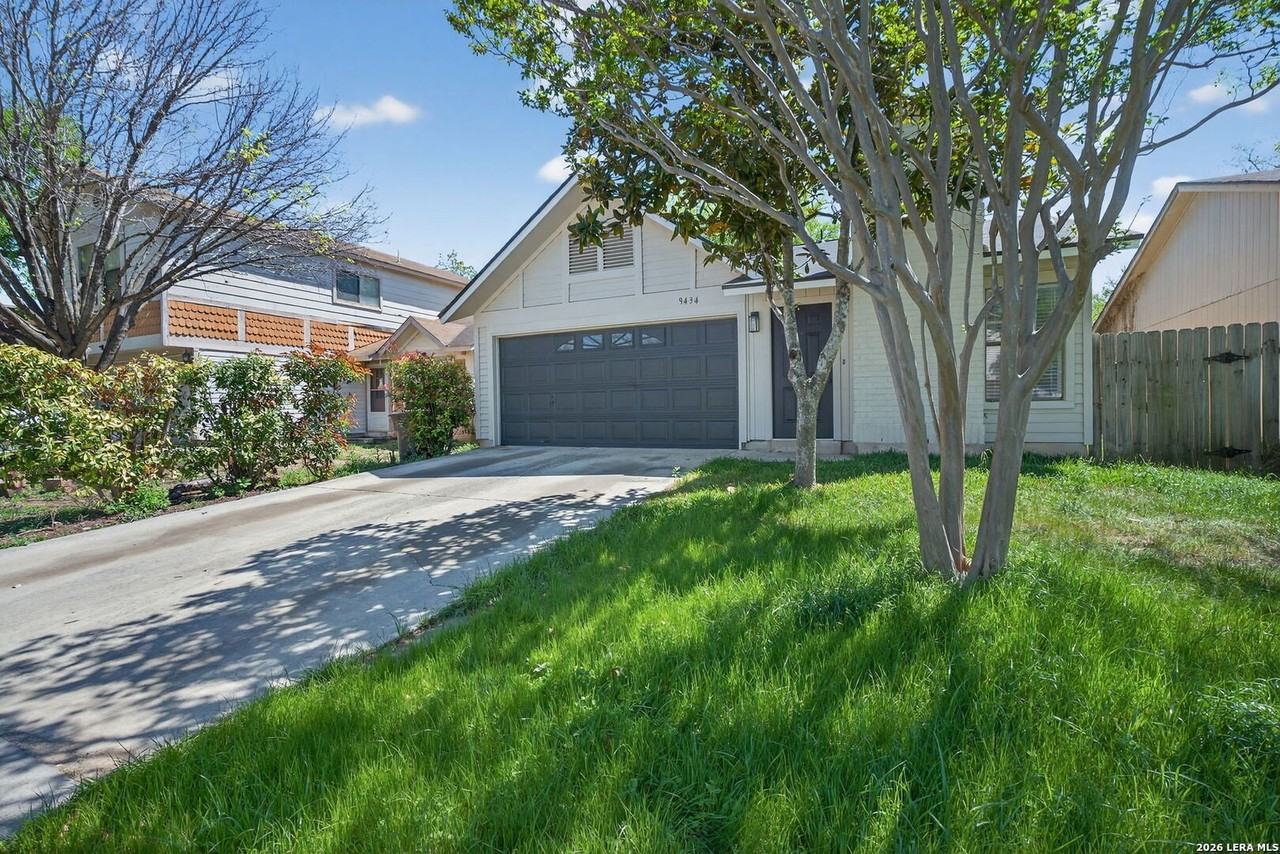 9434 Valley Rock - Photo 3 of 27