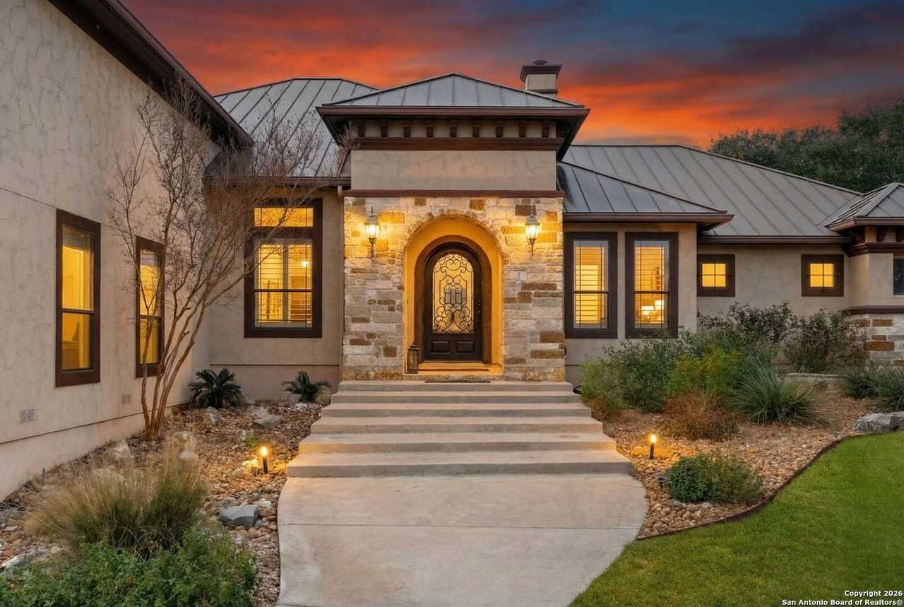 31185 Windmill Ln - Photo 2 of 35