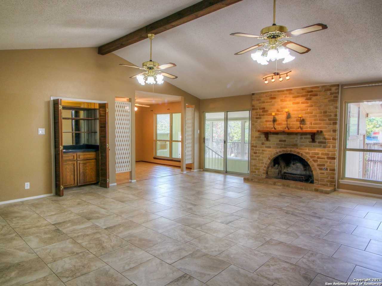 14119 Moss Farm St - Photo 4 of 27