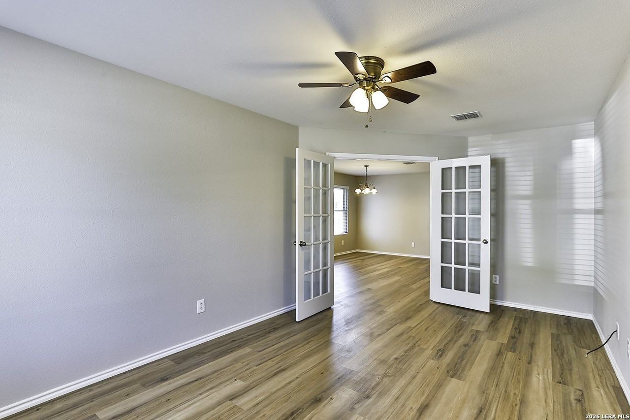 233 N Willow Way - Photo 4 of 23