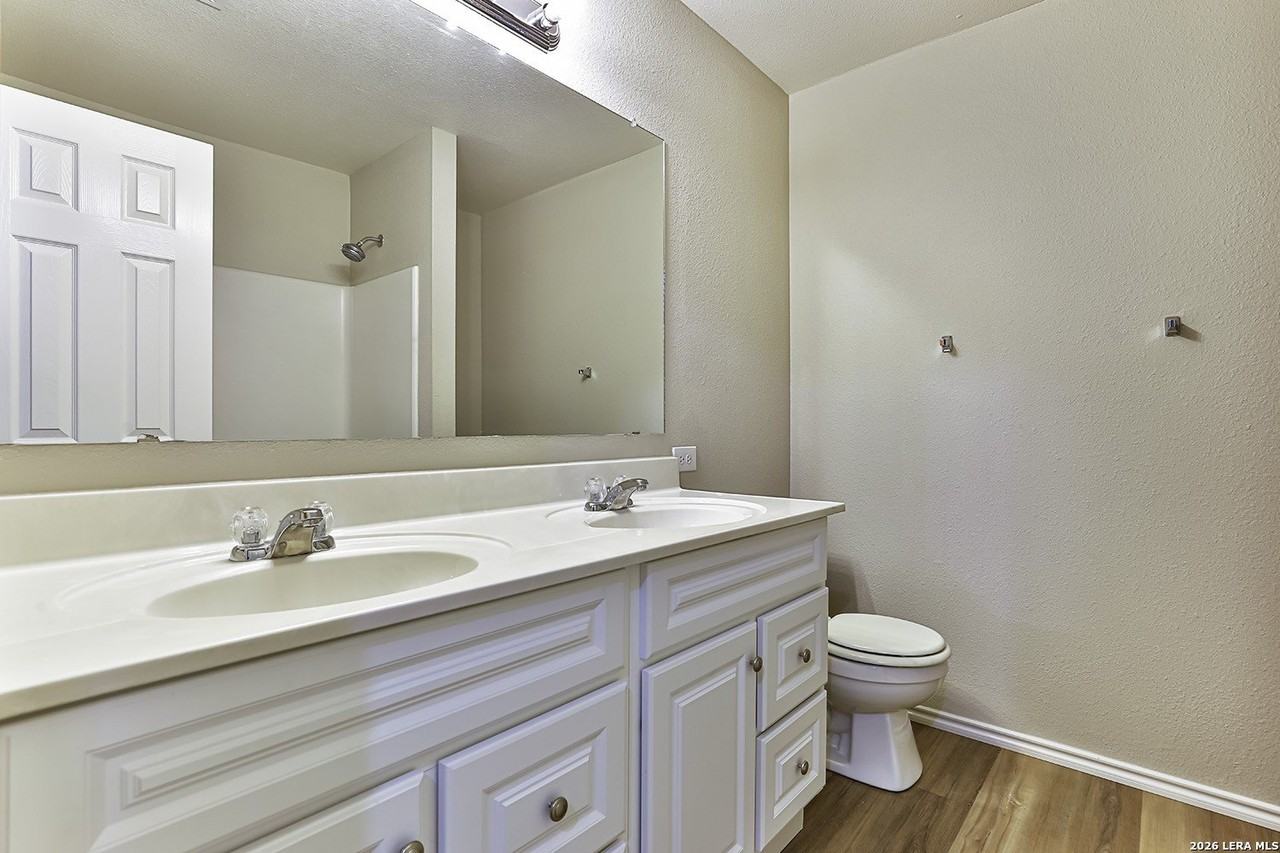 233 N Willow Way - Photo 5 of 23