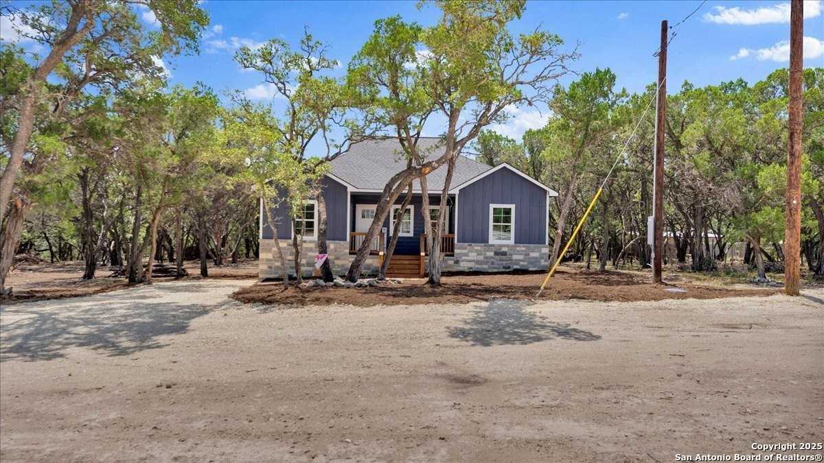248 Brushy Creek Trl - Photo 3 of 34