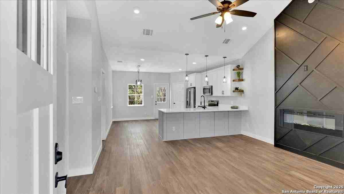 248 Brushy Creek Trl - Photo 7 of 34