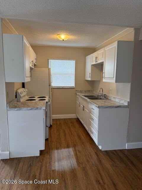 230 N Robbins Ave - Photo 5 of 13