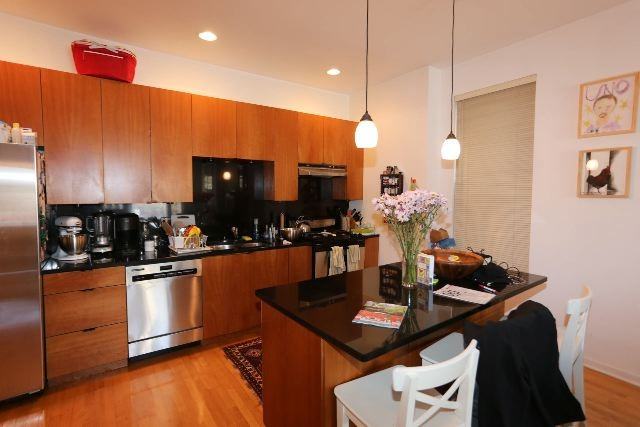 1407 N Wicker Park Ave #2 - Photo 3 of 20
