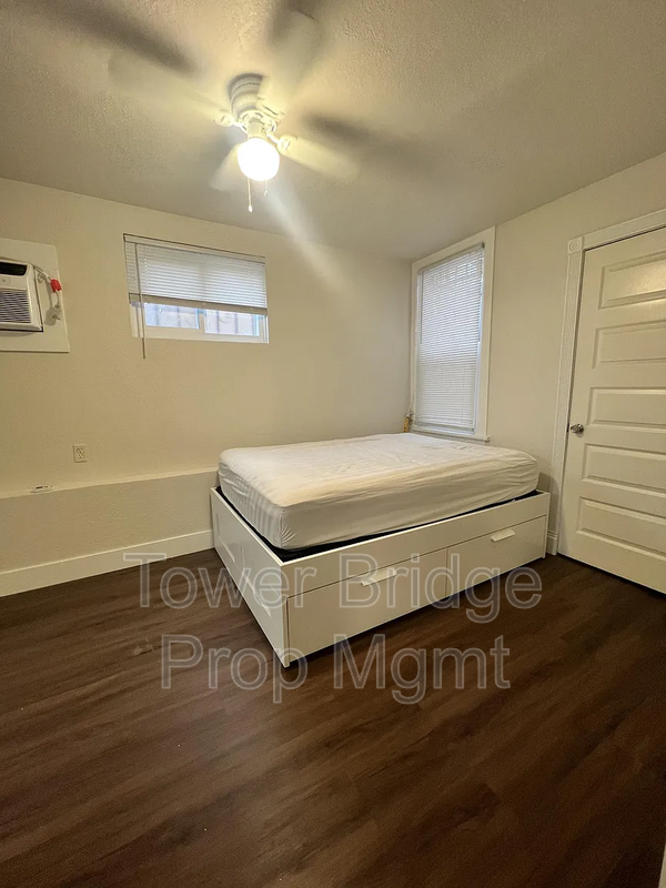 716 14th St #A - Photo 7 of 11