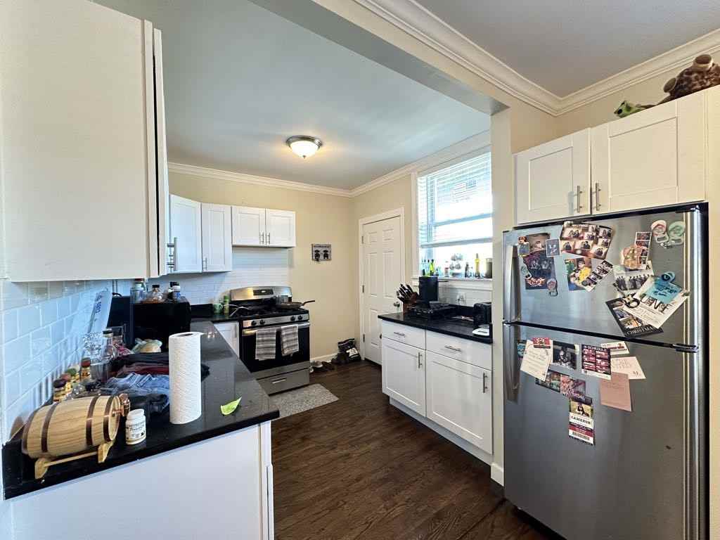 3709 N Hoyne Ave #3 - Photo 2 of 21