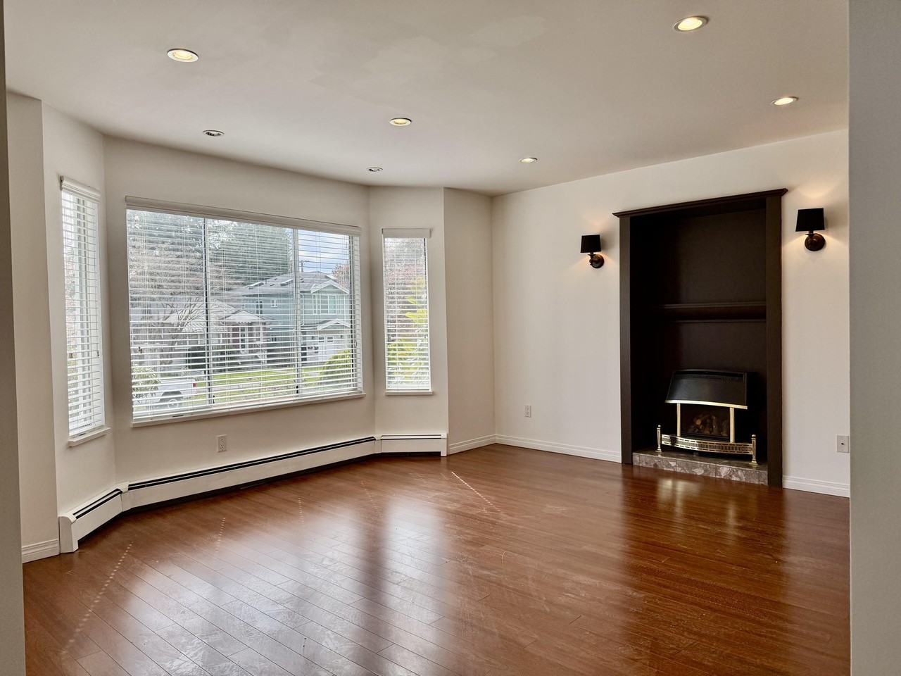 33 West 48th Avenue - Photo 2 of 10