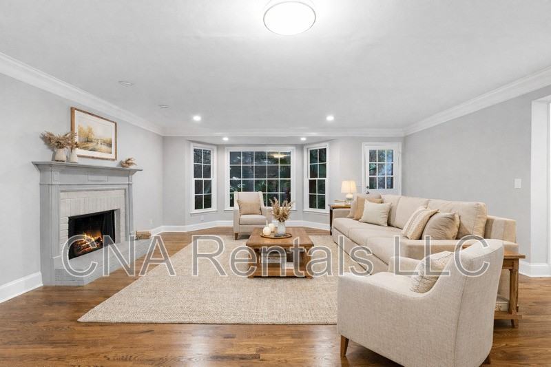 3907 Brintons Ml - Photo 7 of 47