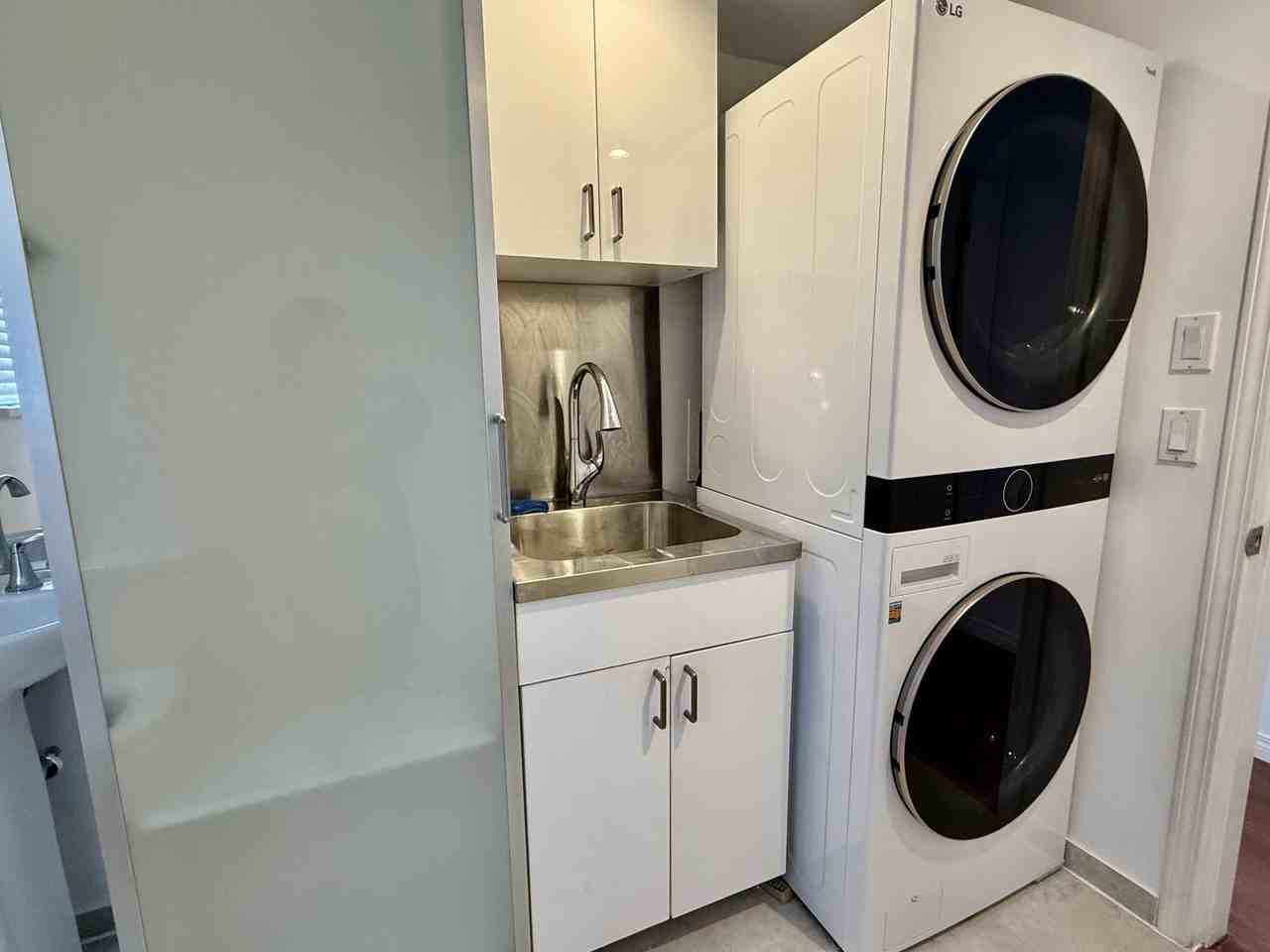 33 West 48th Avenue - Photo 5 of 10