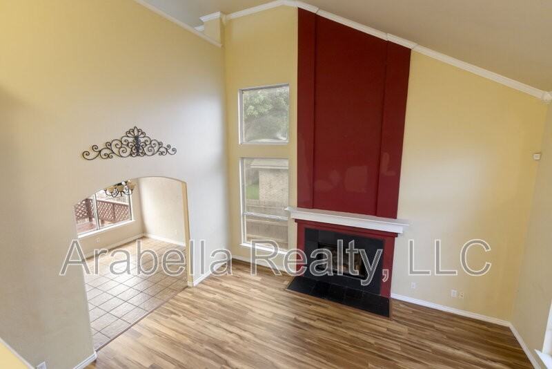 2832 Berry Trce - Photo 7 of 32