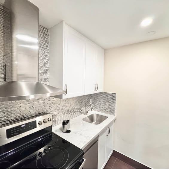 3025 The Credit Woodlands #233 - Photo 4 of 16