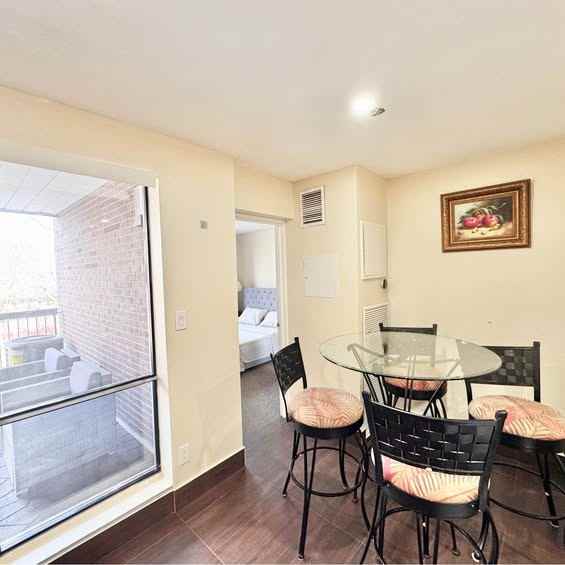 3025 The Credit Woodlands #233 - Photo 5 of 16