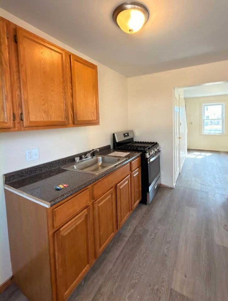 Carew St #1454 - Photo 2 of 11