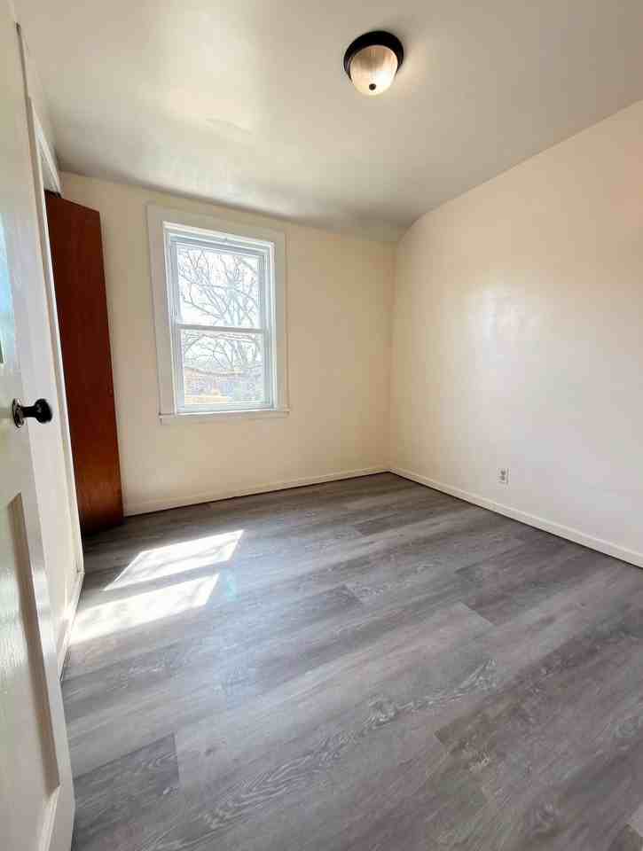 Carew St #1454 - Photo 7 of 11