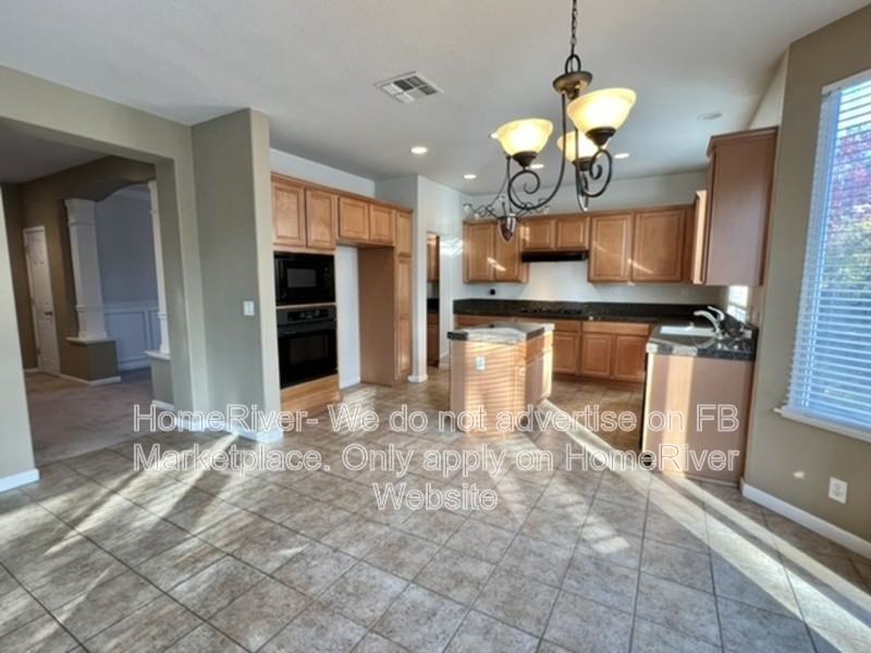 9637 Misty Blue Ct - Photo 2 of 29