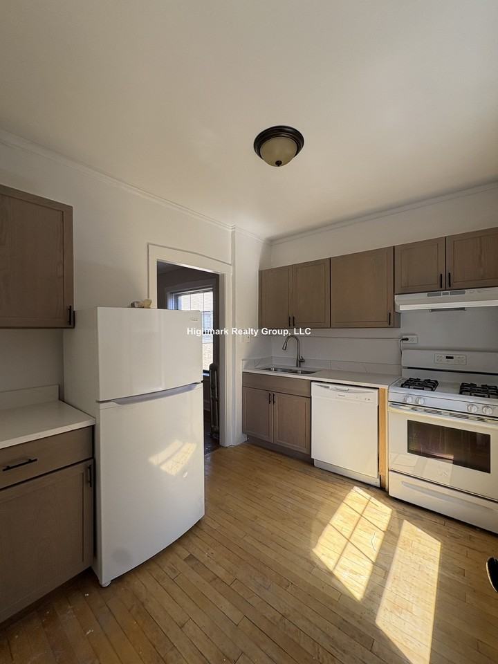 804 Sherman Ave #3AW