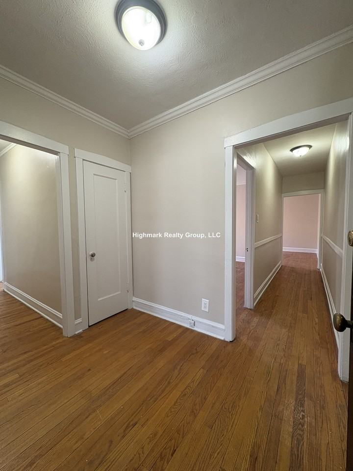 804 Sherman Ave #6 - Photo 7 of 12