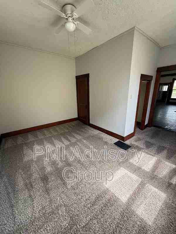 105 Sw Buchanan St #1 - Photo 7 of 7