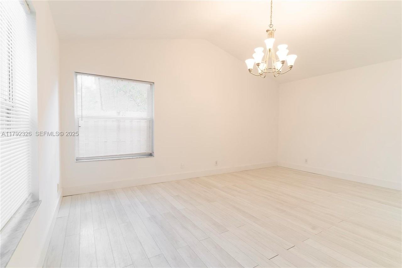 719 Stanton Drive #719 - Photo 7 of 39