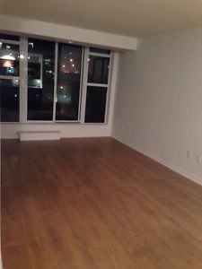 35 Bastion Street #1520 - Photo 2 of 6