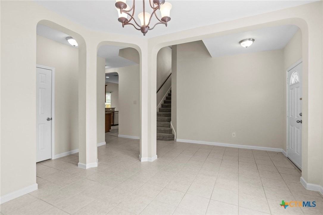 5621 Bedrock Dr - Photo 7 of 31