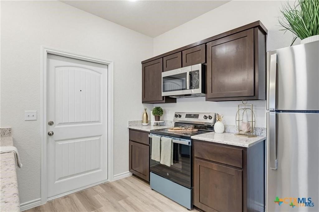 504 Adley Dr #A - Photo 7 of 13